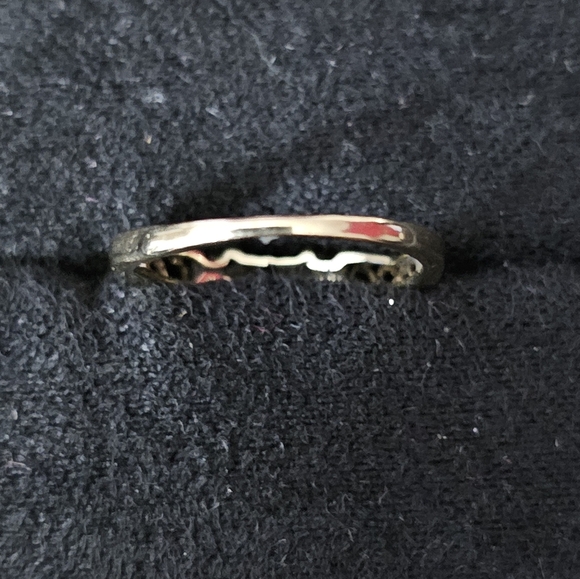 14k Solid Gold Vintage Diamond Ring - Picture 7 of 14